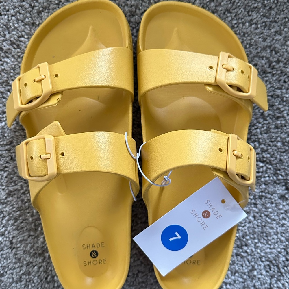 NWT Shade & Shore Shoes Size 7